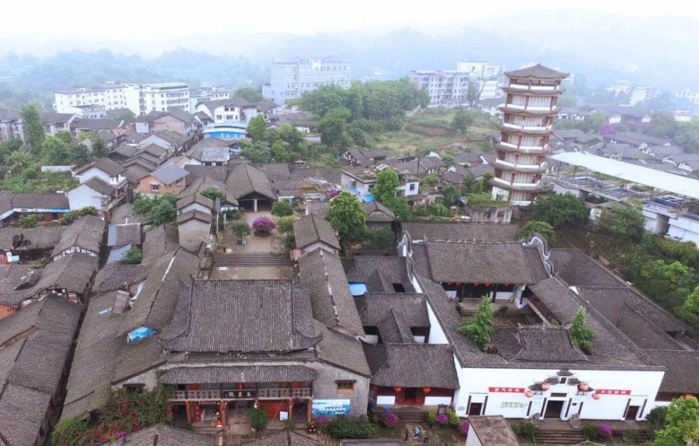 黄河山西河曲段,出现“水煮黄河”景象,与气候条件密切相关